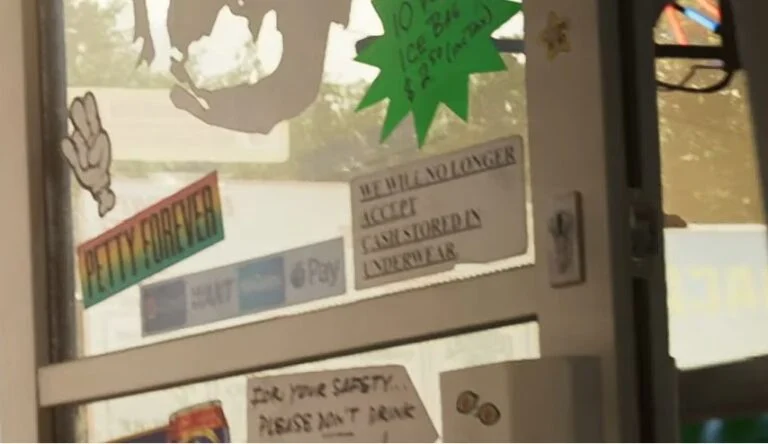 Bande-annonce de GTA 6 Easter Eggs – Voici tout ce que nous avons trouvé jusqu'à présent 20 Bande-annonce de GTA 6 Easter Eggs – Voici tout ce que nous avons trouvé jusqu'à présent